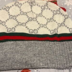 Gucci Knit Beanie with Red and Green Stripe new